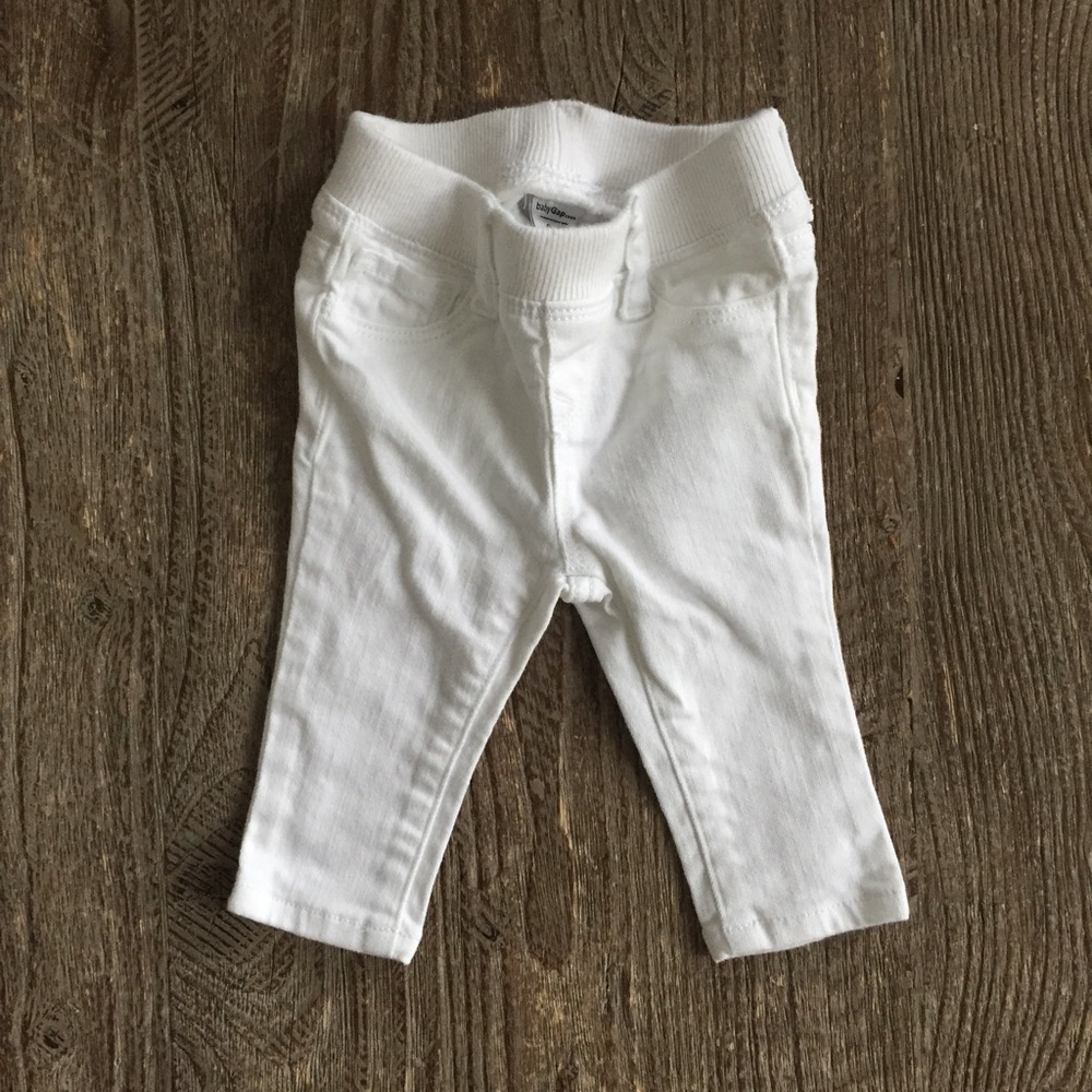 Baby Gap white jean 0-3 months